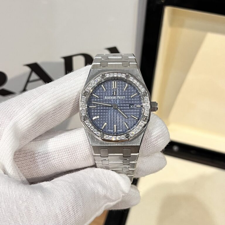 Audemars Piguet Royal Oak 33mm with Diamond Accents